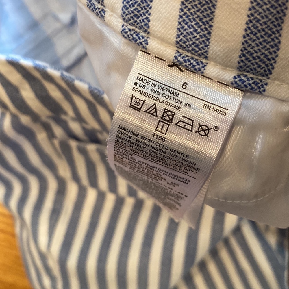 Old Navy Pixie Pants 6 - image 3